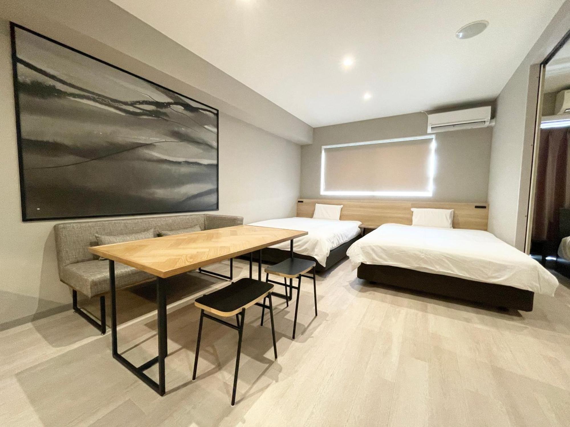Comforts81 Shinsaibashi Osaka Exterior foto
